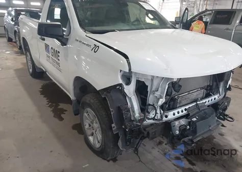 2024 Chevrolet Silverado 1500 4Wd Standard Bed Wt z USA, uszkodzony, nr VIN 3GCNDAEK8RG283394